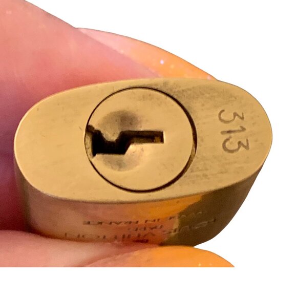 LV Locks #313 only lock - Picture 3 of 11